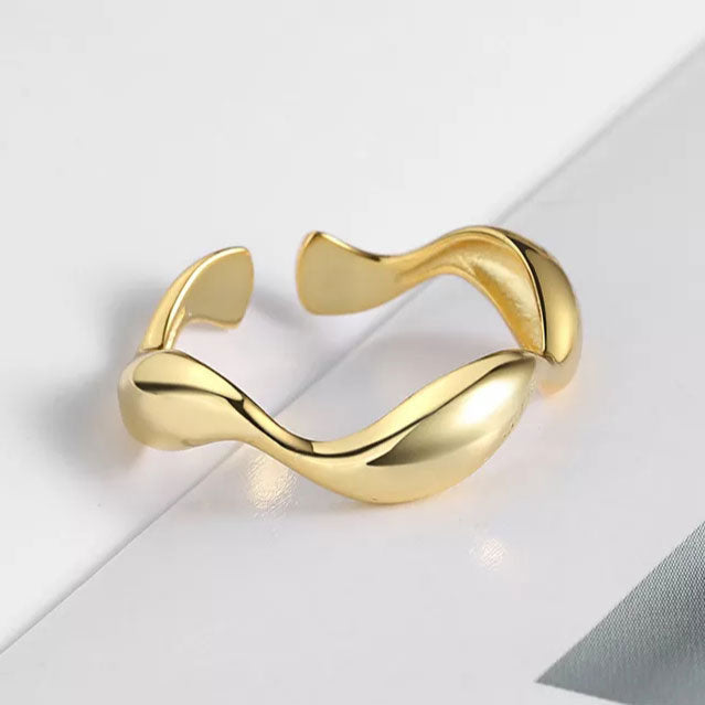 Carisseya | Anello Wave in Oro 18K