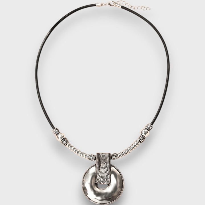 Selena – Collana Boho Vintage con pendente ad anello
